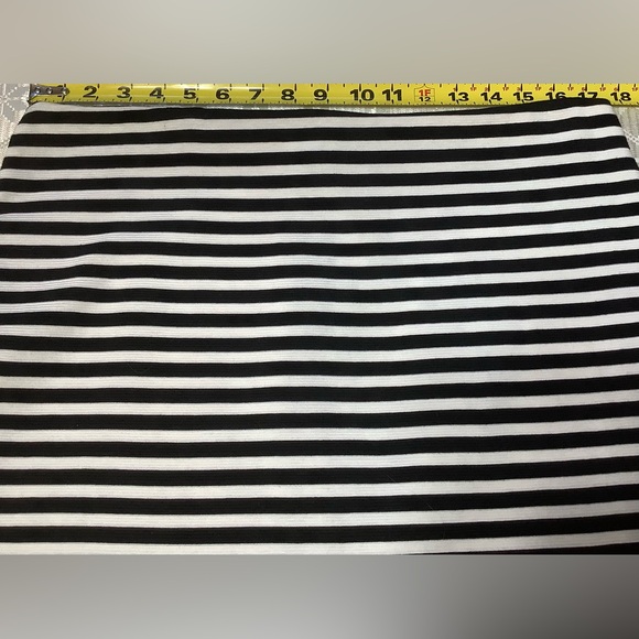 Merona Skirt Ladies Size 14 Stretch Zipper Stripes Cream Black - Picture 7 of 12